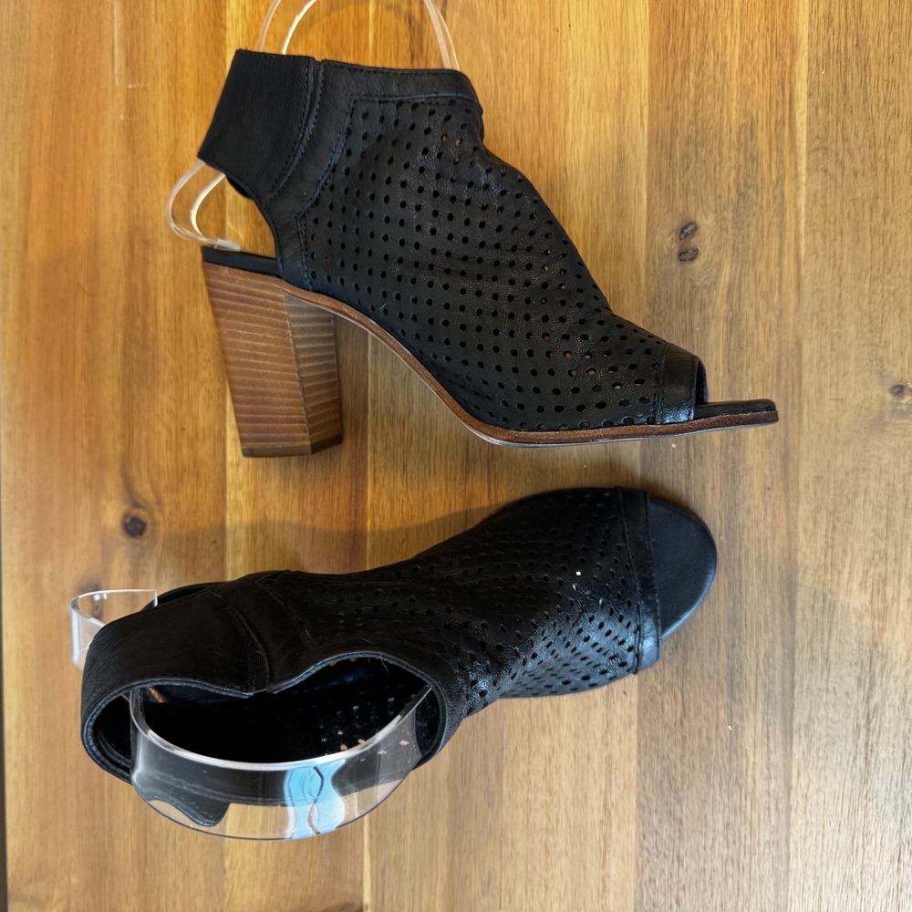 Mimosas Women 6.5 EU 37 Black Leather Perforated Slingback‎ Block Heel Booties